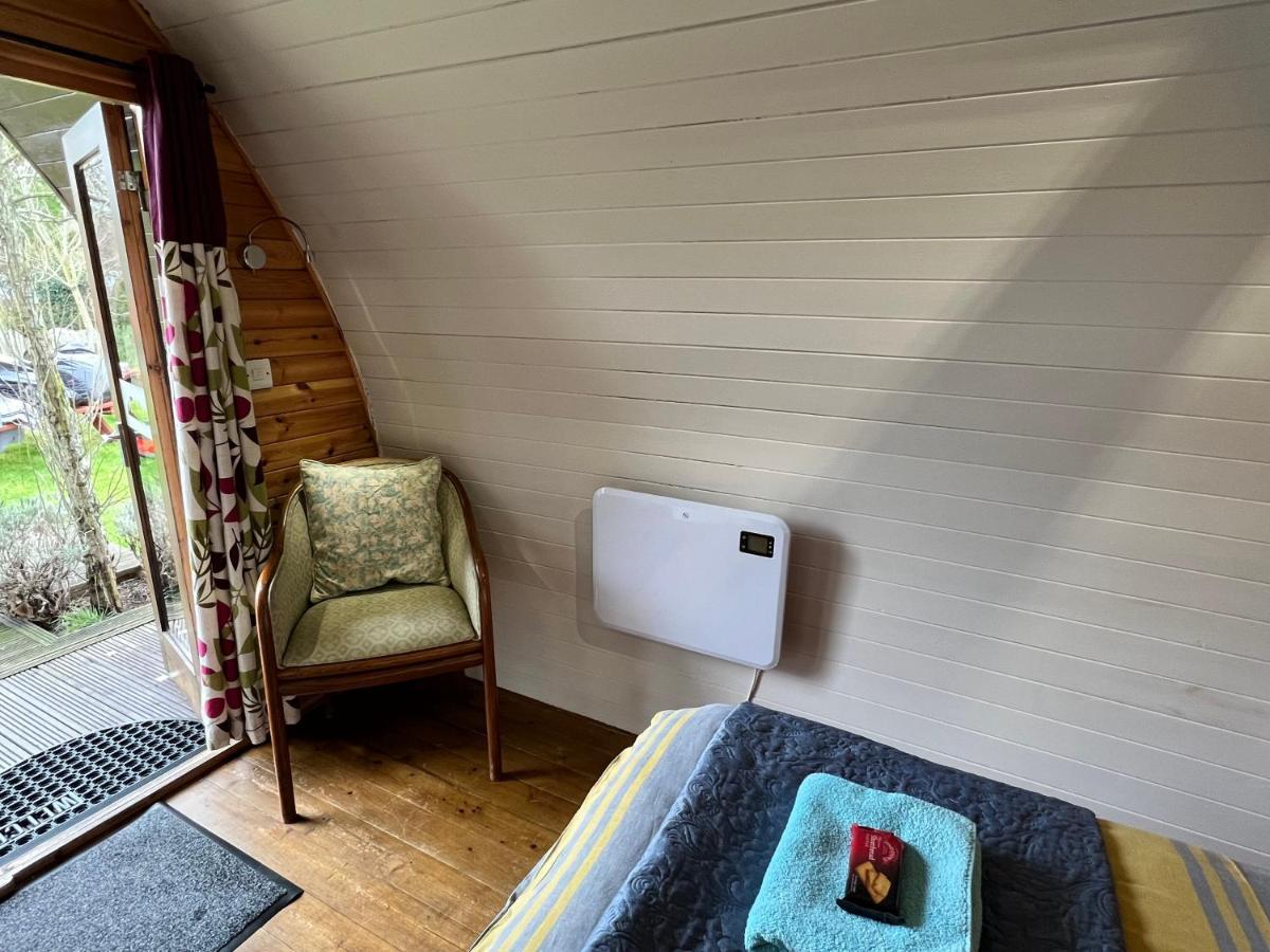 Stonehenge Campsite & Glamping Hotel Berwick St James ภายนอก รูปภาพ