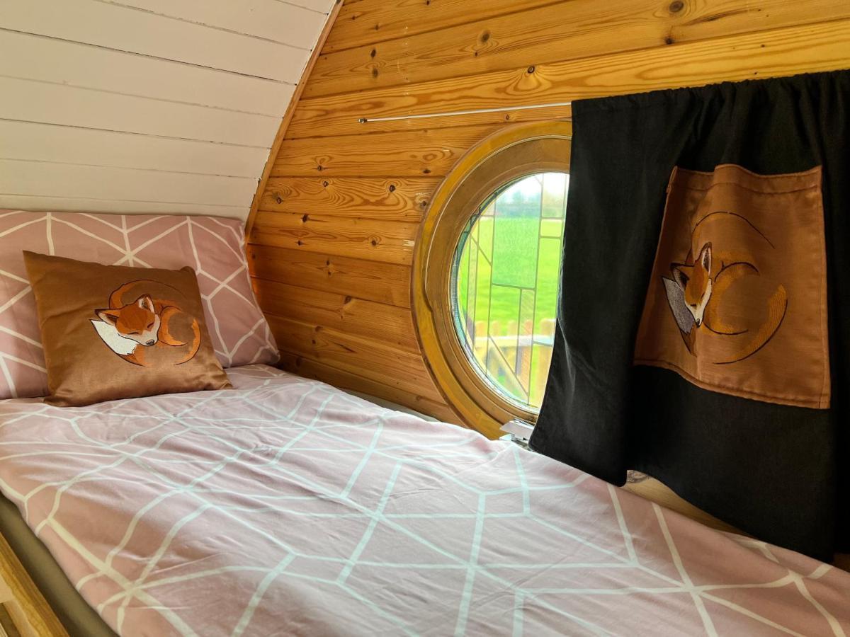 Stonehenge Campsite & Glamping Hotel Berwick St James ภายนอก รูปภาพ